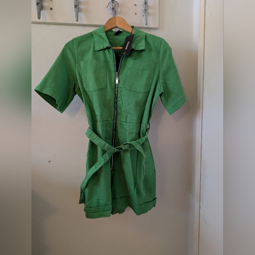 Green Short Sleeve Romper with Belt